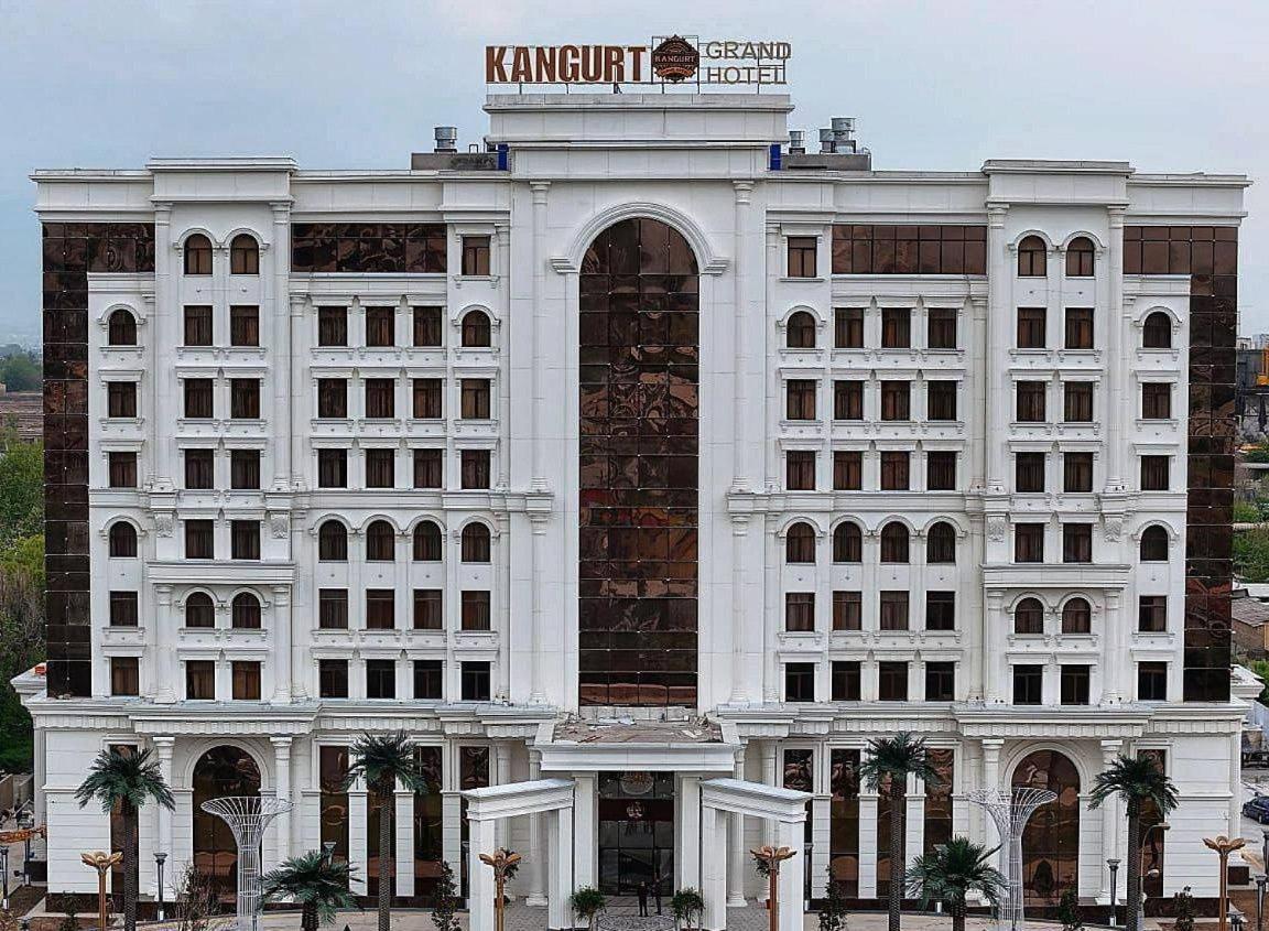 Kangurt Grand Hotel Doesjanbe Buitenkant foto